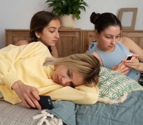 Imagem do post Inatividade física entre adolescentes preocupa especialistas e acende alerta para excesso de tempo em telas