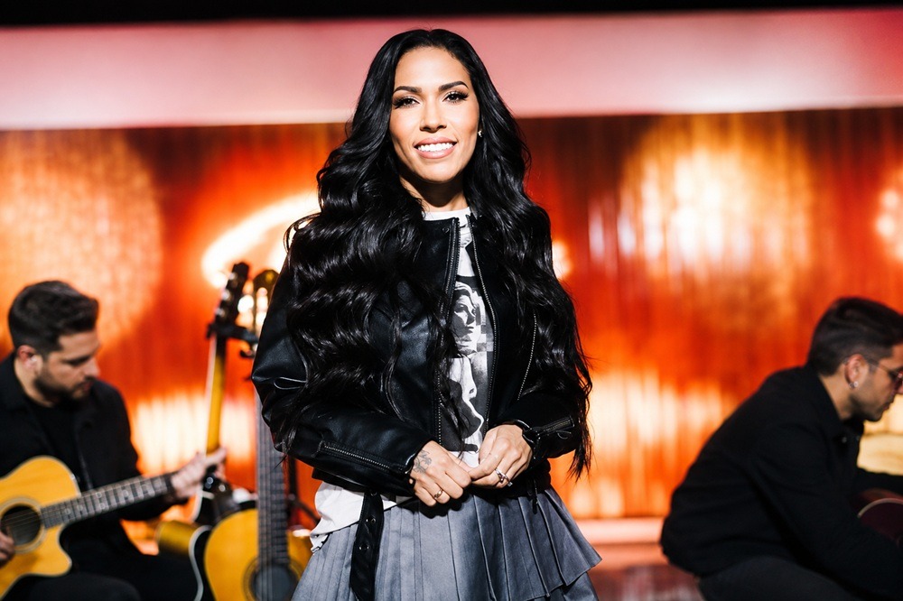 Simone Morena amplia agenda nacional com shows em grandes eventos no Maranhão e Amazonas