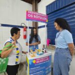 Desvendando Rótulos leva educação alimentar a estudantes da EJA