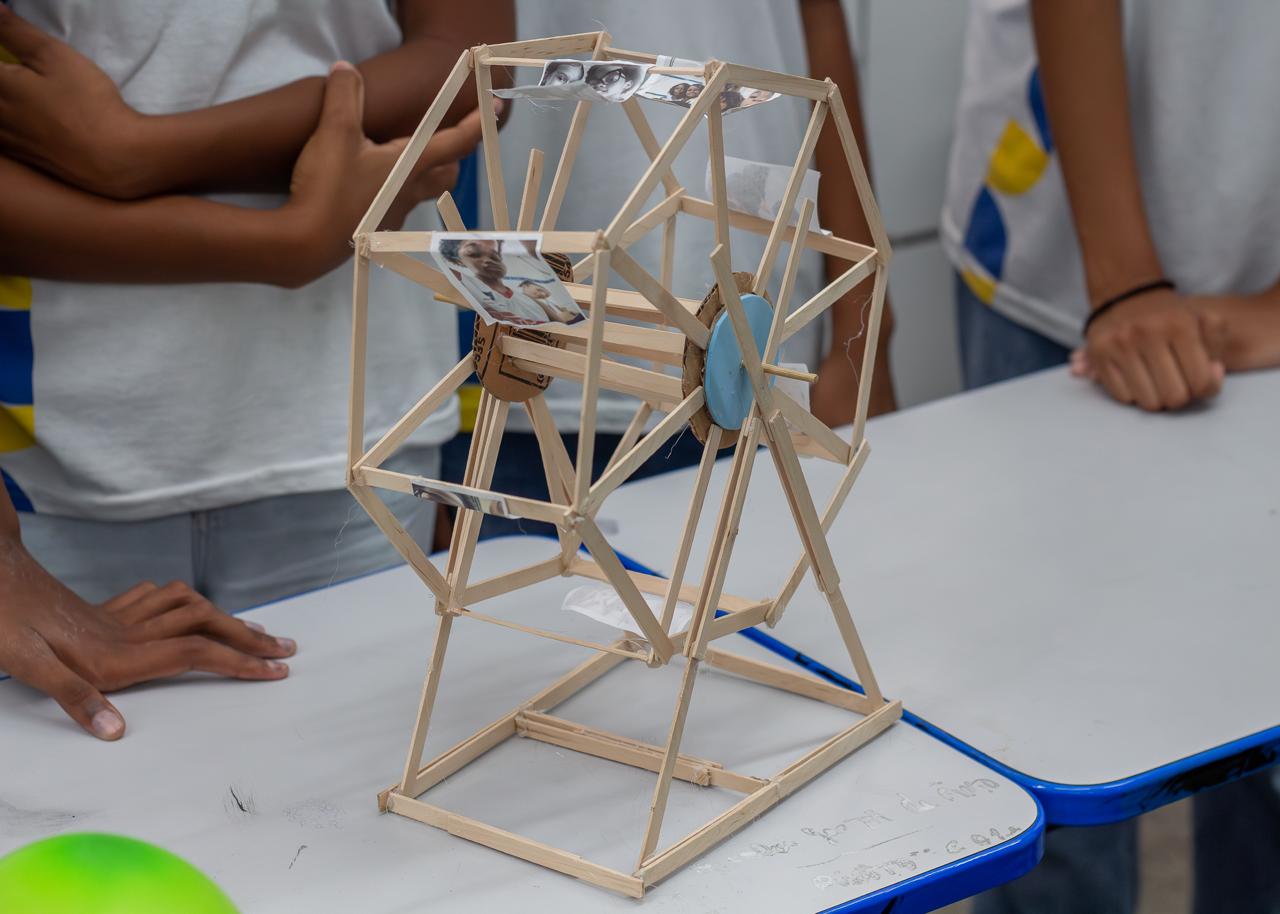 Feira de Ciências transforma escola em espaço de experimentação e conhecimento