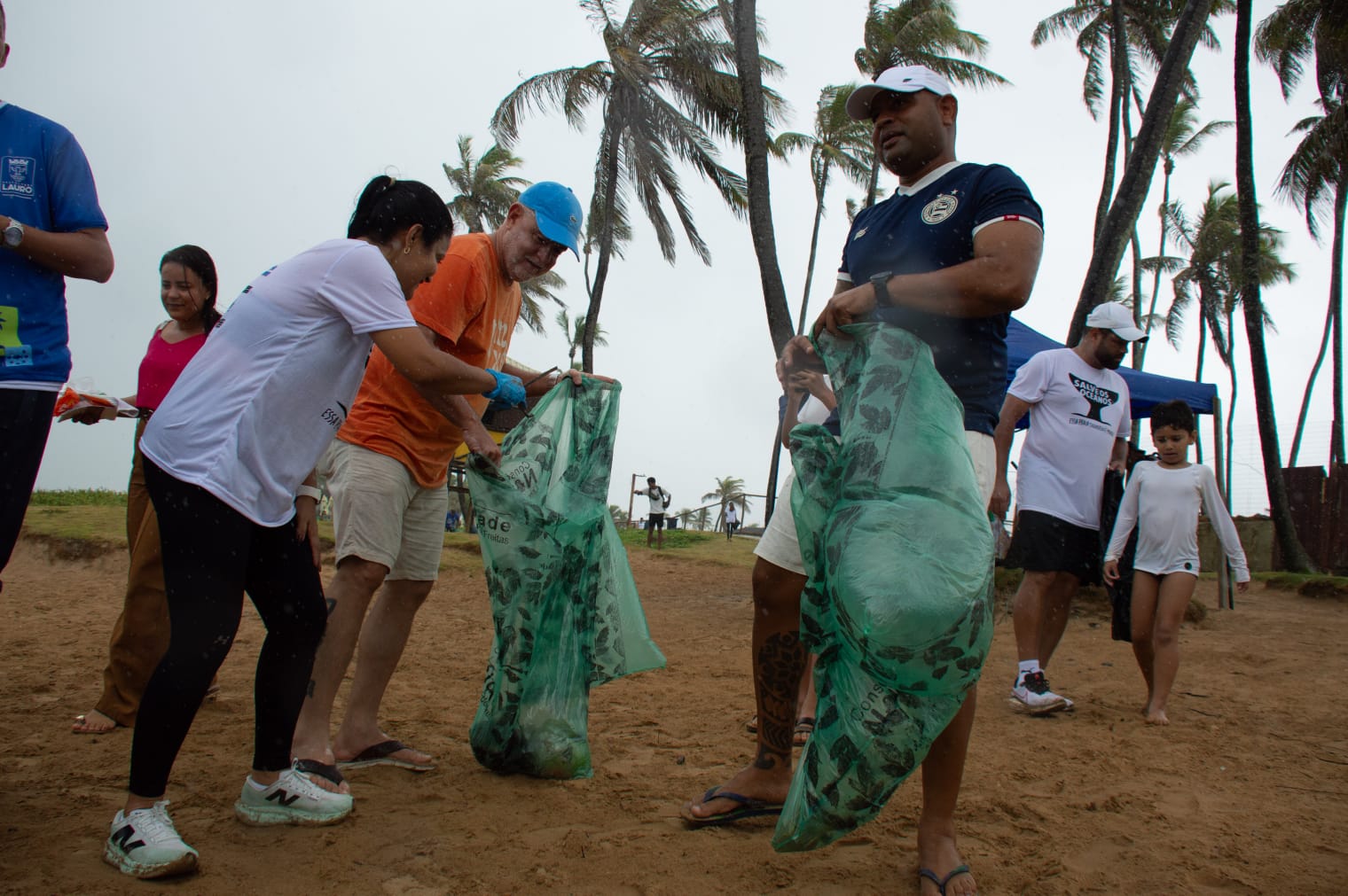 Mutirão na Praia do Surf marca o Dia Mundial da Limpeza neste sábado (19)