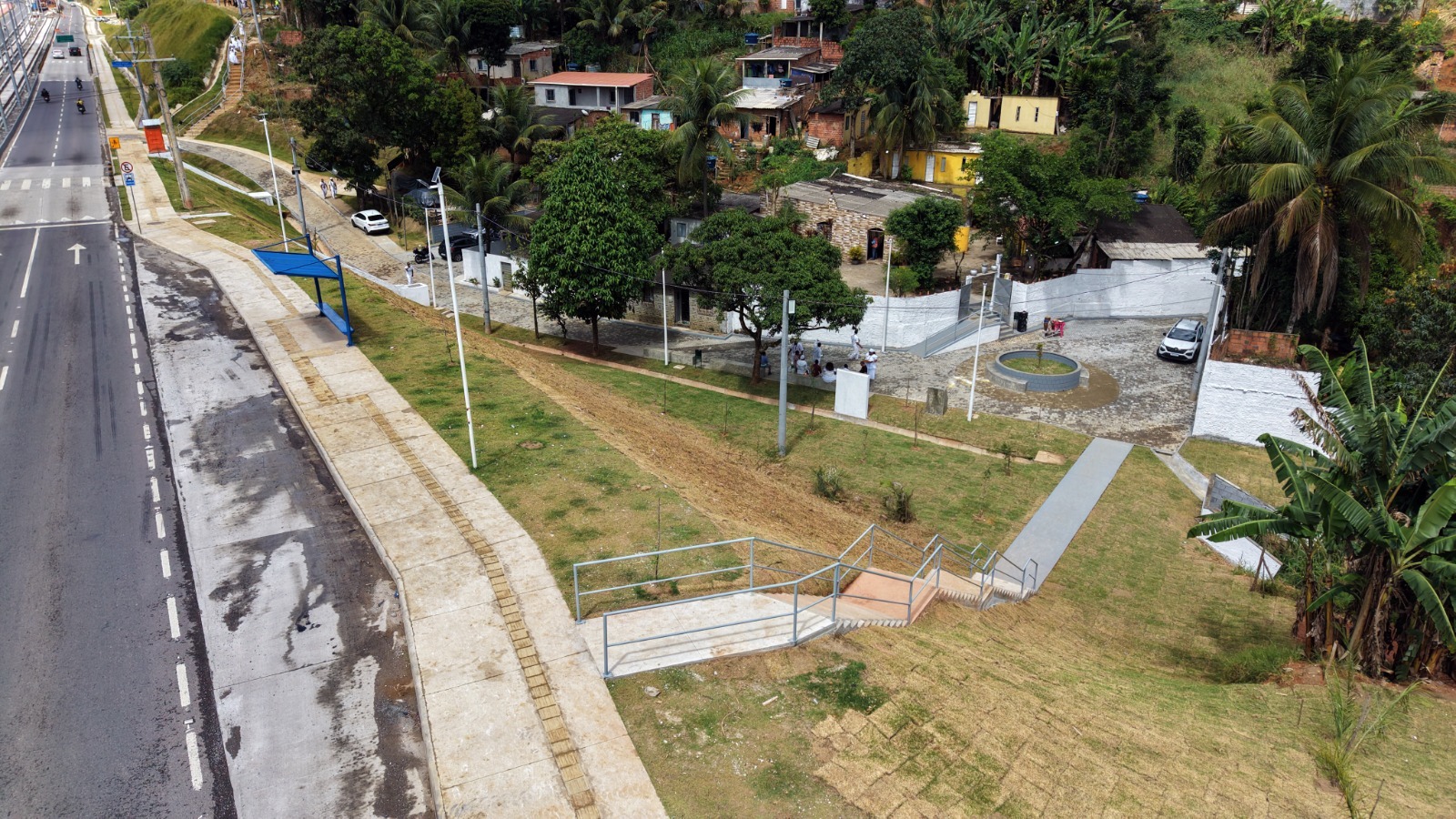 Estado entrega espaços urbanos requalificados em Fazenda Grande do Retiro