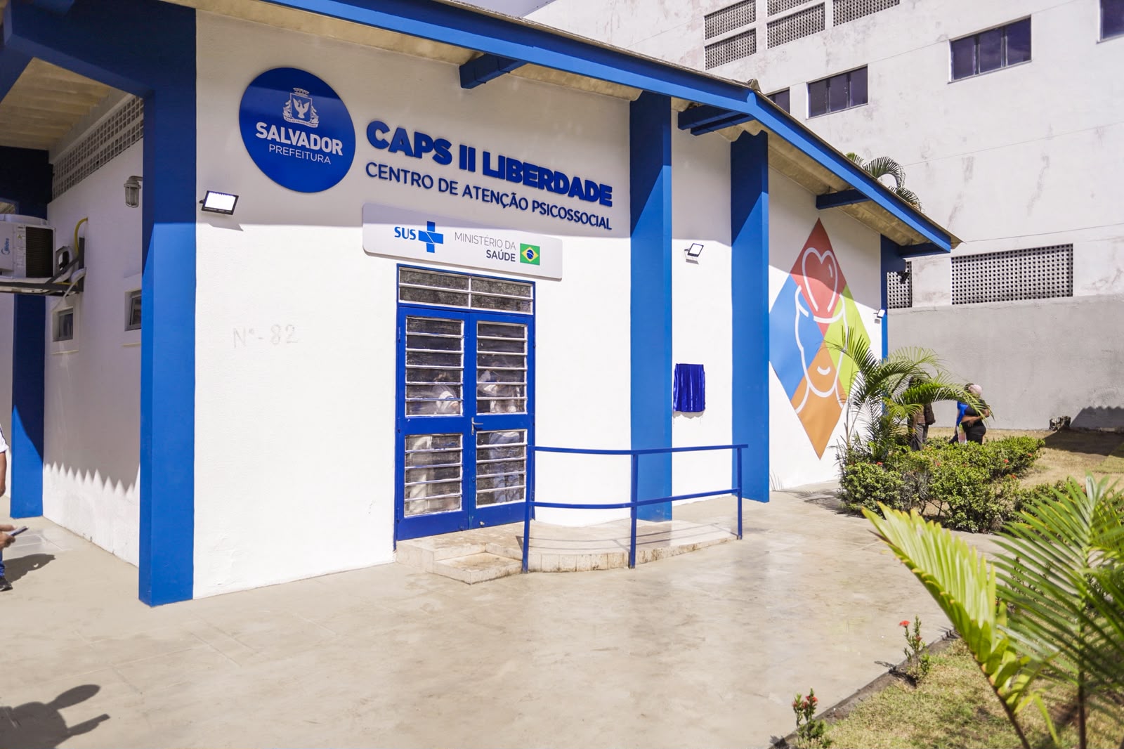 Salvador entrega nova sede do Caps II Liberdade e anuncia novos profissionais