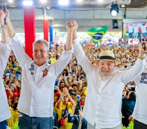 Imagem do post “A paixão do povo baiano e nordestino por Lula não é gratuita”, diz Wagner sobre visita de Lula a Salvador