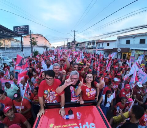 Imagem do post Caetano reúne aliados em caminhada nos Phocs e faz pedido na reta final das eleições