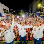 Wagner faz chamado à militância na reta final durante comício em Jacobina