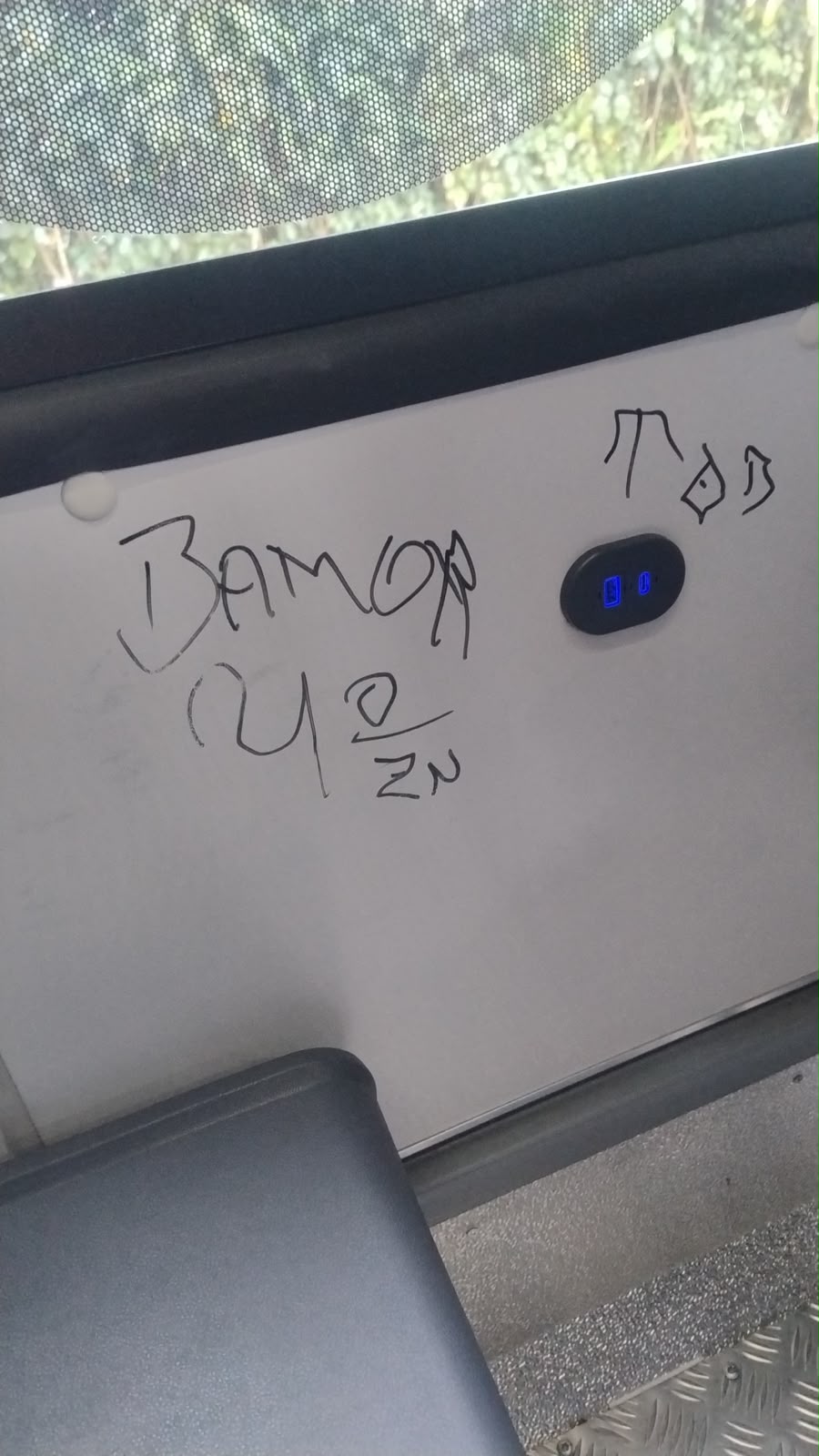 Novos ônibus de Salvador são vandalizados menos de uma semana após entrega