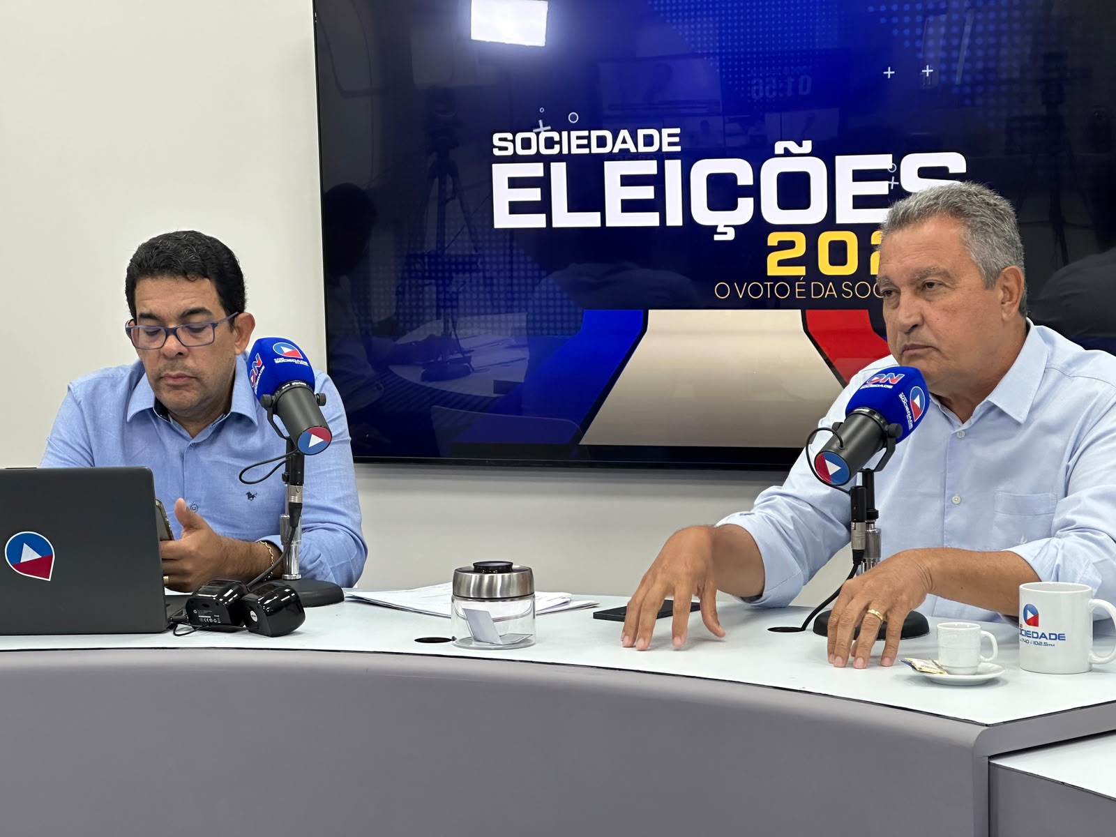 Rui Costa comenta pesquisa e diz que Jerônimo “botou o cavalo paraguaio atrás”