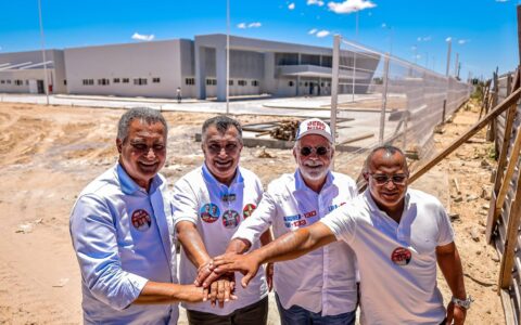 Imagem do post “Obra belíssima, parceria entre Lula e Jerônimo”, celebram Rui e Wagner após visita a Policlínica em Remanso