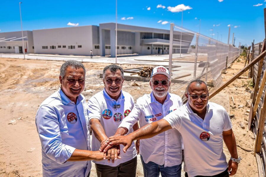 “Obra belíssima, parceria entre Lula e Jerônimo”, celebram Rui e Wagner após visita a Policlínica em Remanso