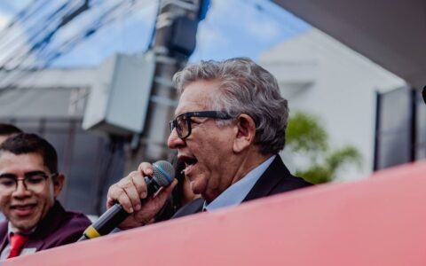 Imagem do post “Aqui comemoramos toda a nossa tradição”, afirma Luiz Caetano durante o desfile de 268 anos de Camaçari