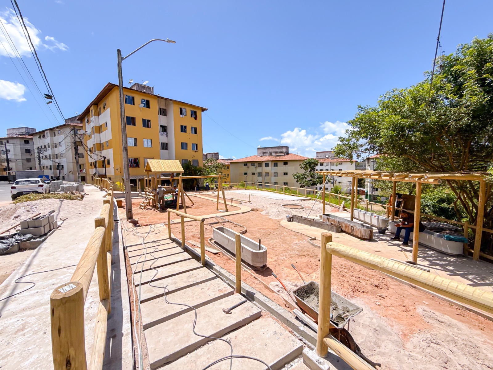 Praça em Lauro de Freitas tem 40% das obras de requalificação concluídas