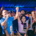 “Votar em Cacá Leão é votar em Débora Regis”, diz prefeita em ato em Lauro