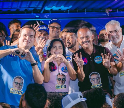 Imagem do post Débora Regis reforça apoio a Cacá, Pedro Tavares e Elinaldo em Lauro