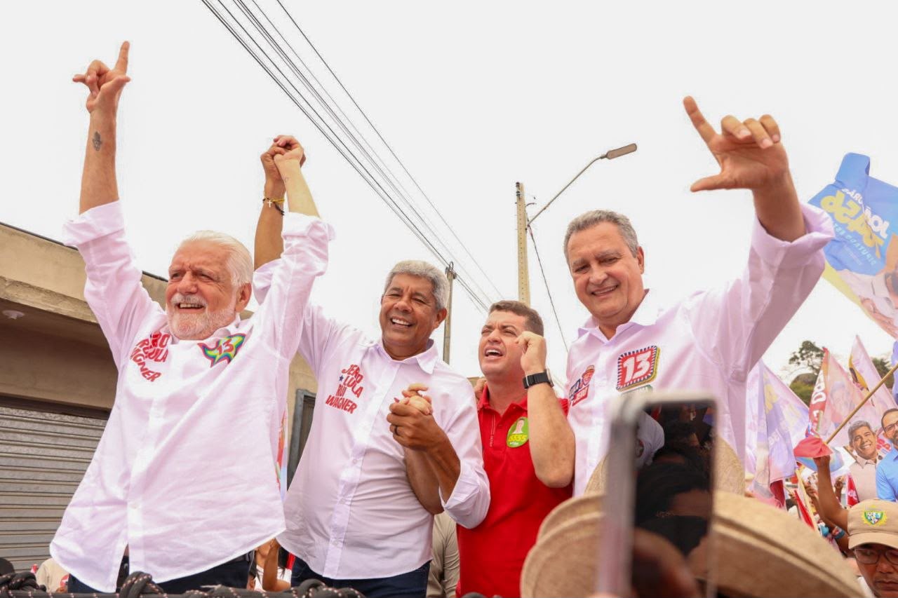 “Quem vota Lula, vota Jero”, diz Rui Costa em agenda na Bacia do Jacuípe