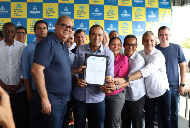 Carlos Muniz detalha funcionamento da Câmara durante restauração do Paço Municipal