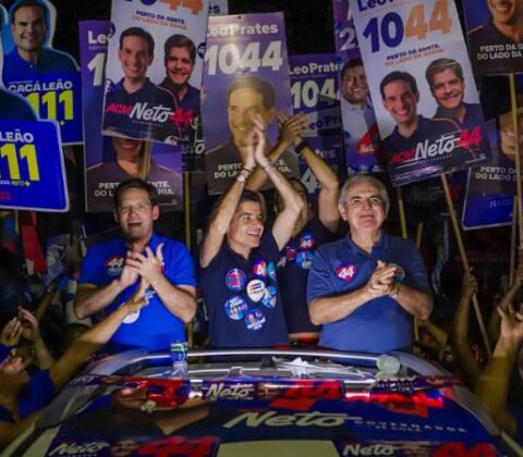 Imagem do post “É muito emocionante”: ACM Neto destaca recepção durante caminhada no Subúrbio de Salvador