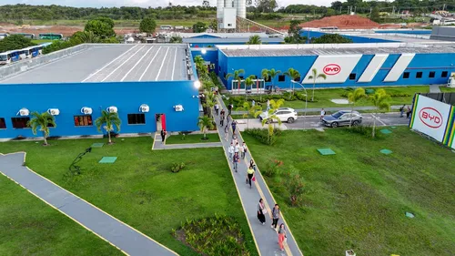 BYD chega a 8 mil funcionários e abre 1.500 vagas na Bahia