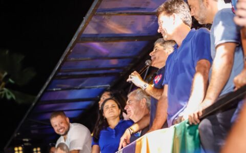Imagem do post “Uma das maiores prefeitas do Brasil”: ACM Neto elogia Débora Regis em caminhada em Itinga
