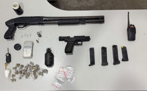 Imagem do post PM apreende armas, granada e drogas durante ação em Maraú