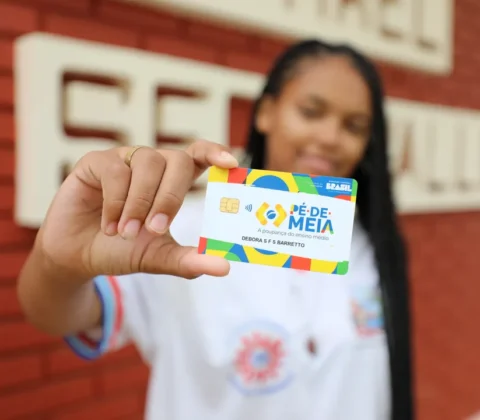 Imagem do post Pé-de-Meia começa a pagar nova parcela nesta segunda; veja quem recebe até R$ 9,2 mil