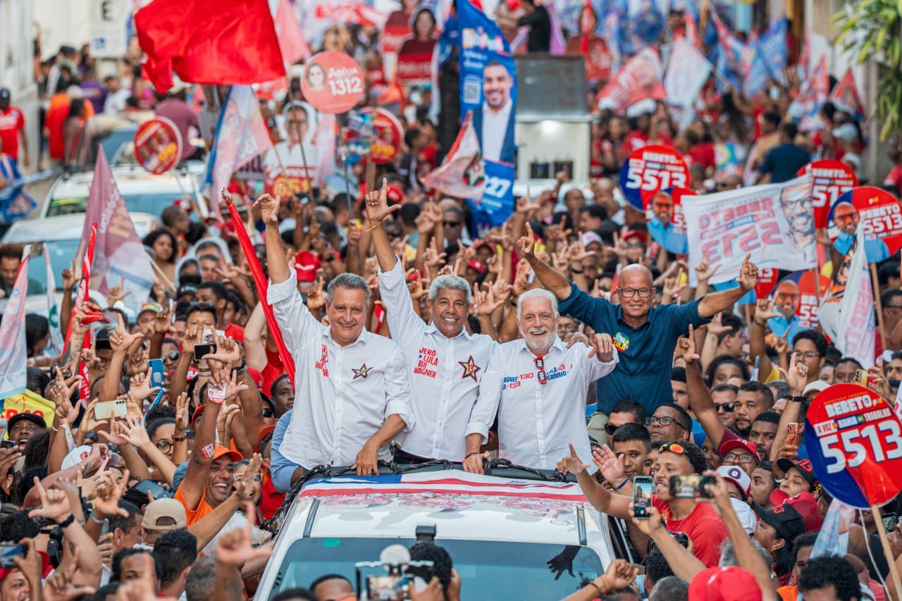 Rui Costa diz que baianos não devem esquecer o tratamento da família Bolsonaro com o Nordeste