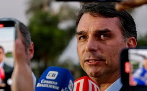 Imagem do post Flávio Bolsonaro nega plano para tirar título de Nossa Senhora Aparecida: “Uma grande mentira”