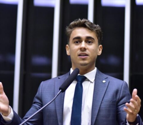 Imagem do post Nikolas Ferreira explica mensagens trocadas com Daniel Vorcaro