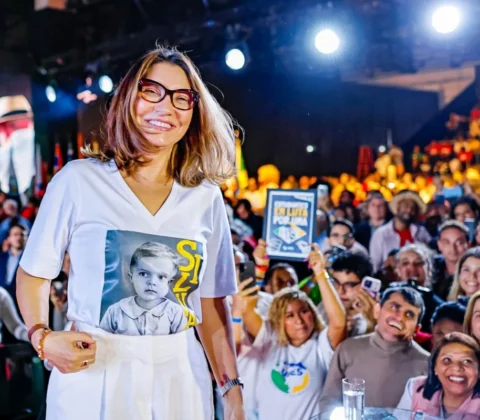 Imagem do post Janja dispara contra Bolsonaro no Piauí: “Nordestinos estavam comendo capim”