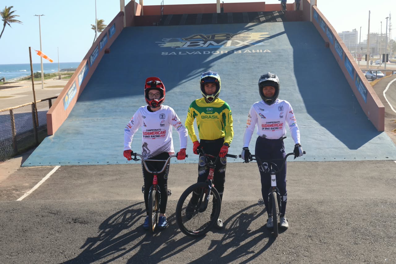 Talentos baianos brilham no Peru e conquistam quatro títulos no BMX Racing