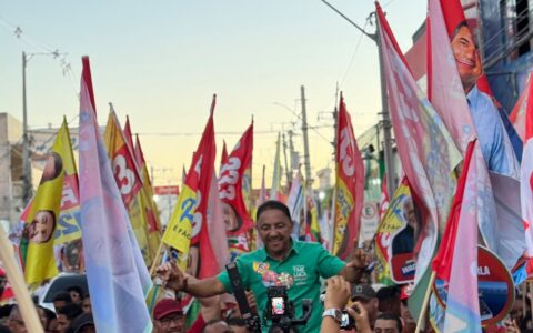 Imagem do post Roberto Carlos reúne apoiadores em grande mobilização em Juazeiro
