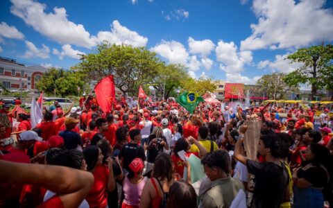 Imagem do post Mulheres realizam ato em apoio a Lula neste sábado (17) em Camaçari