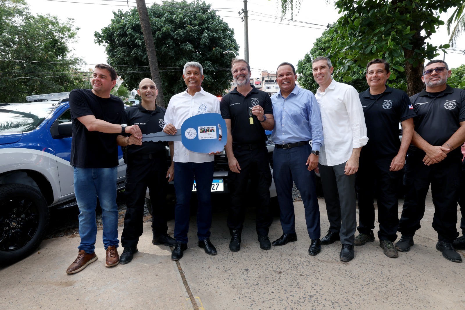 Governo entrega viaturas e equipamentos de perícia para a Polícia Técnica da Bahia