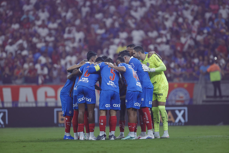 Bahia desaba no segundo tempo, perde para o Flamengo e cai na tabela