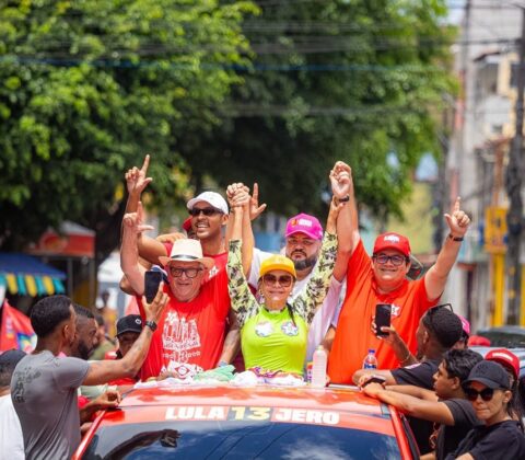 Imagem do post Luiz Caetano comanda em Camaçari o primeiro grande ato do Brasil em apoio a Lula no 2º turno