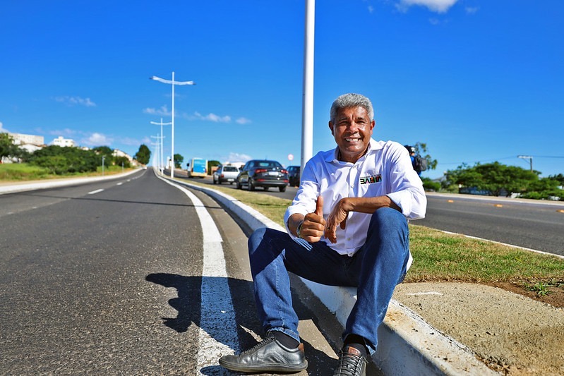 Jerônimo Rodrigues retoma viagens no interior da Bahia e busca marca histórica