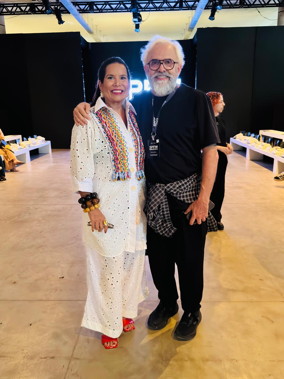 “Fartura Baiana”: empresária Adriana Regis leva moda e artesanato da Bahia ao SPFW em São Paulo