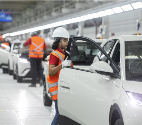 Imagem do post BYD abre 115 vagas para baianos em megafábrica; veja cargos e como se candidatar