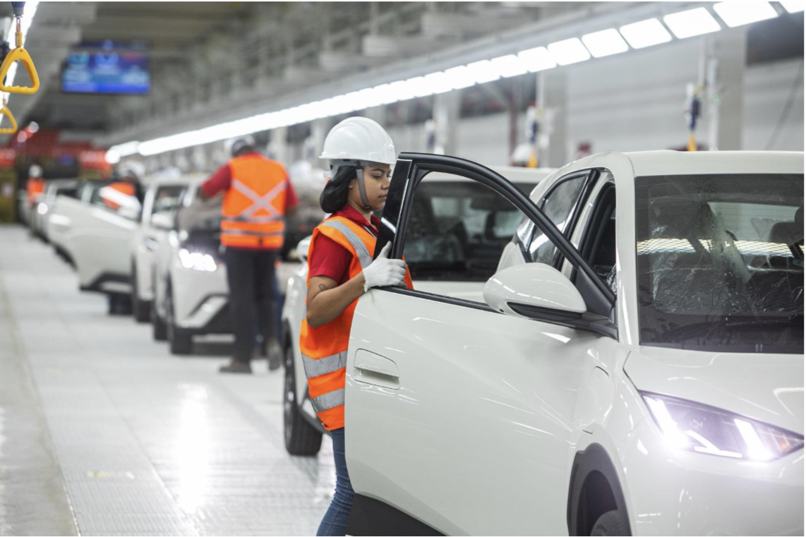BYD abre 115 vagas para baianos em megafábrica; veja cargos e como se candidatar