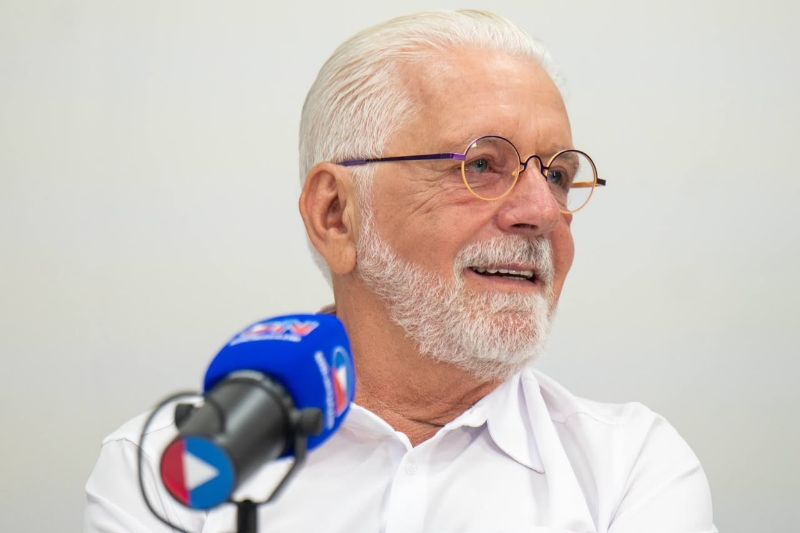 Jaques Wagner defende reeleição de Lula e destaca potencial de desenvolvimento do país