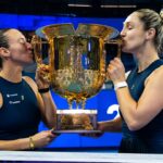 Dupla de Luisa Stefani dá show na China e conquista título em Pequim