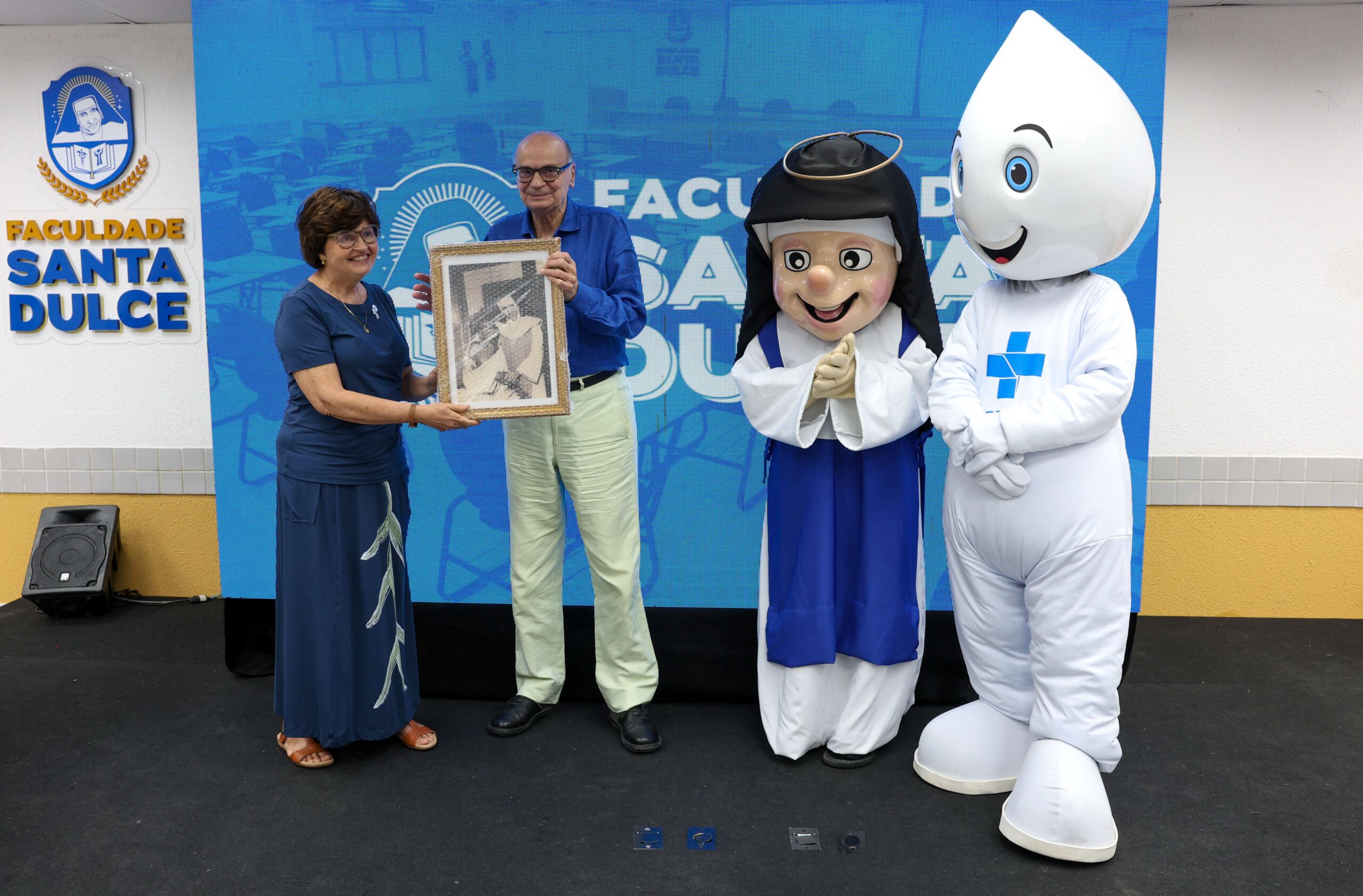 Drauzio Varella faz palestra especial e inaugura Faculdade Santa Dulce em Salvador