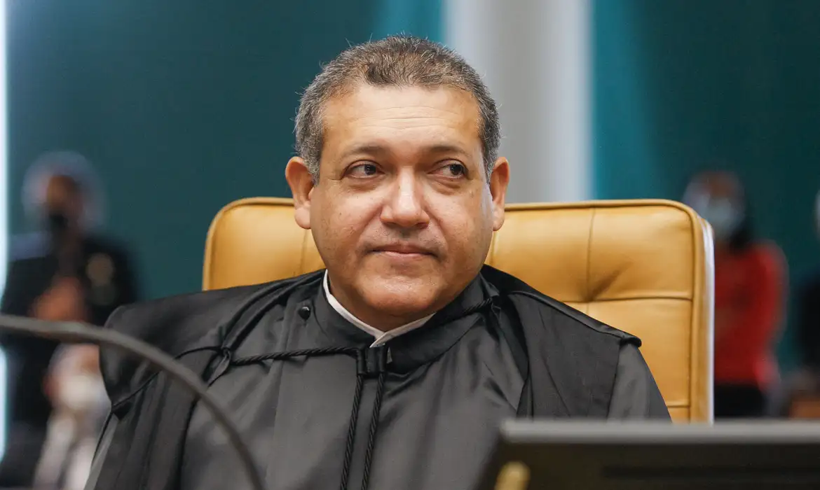 Nunes Marques volta a suspender “Exército do Lula” por falta de registro no TSE