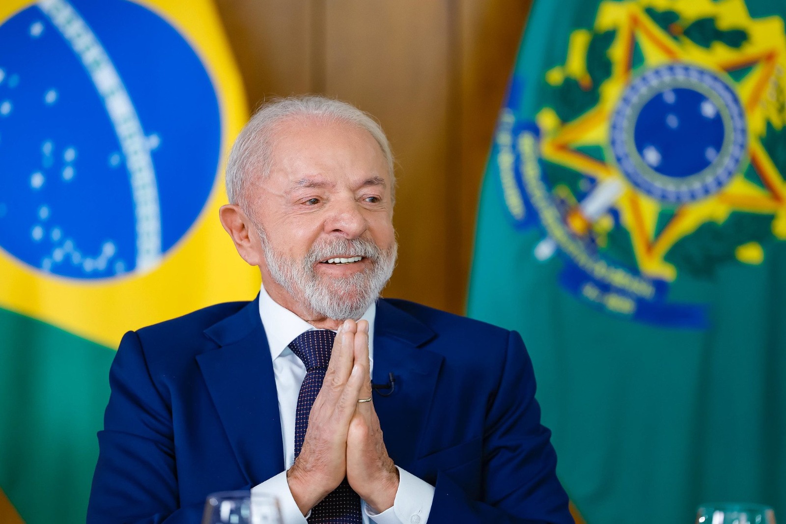 Lula anuncia Pé-de-Meia para universitários com auxílio de R$ 700 por mês
