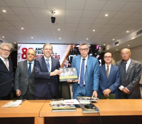Imagem do post 80 anos de Nuremberg: sobrevivente do Holocausto participa de evento do TJBA