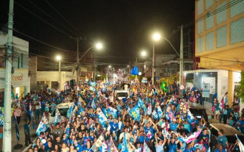 Imagem do post ACM Neto reúne multidão em Jequié e mira reta final antes da eleição