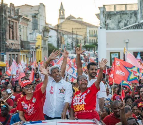 Imagem do post “A Bahia pode avançar ainda mais”, diz Jerônimo Rodrigues em caminhadas no Recôncavo