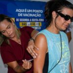 Lauro de Freitas libera novas vacinas e abre 18 postos de imunização com horário estendido até no shopping