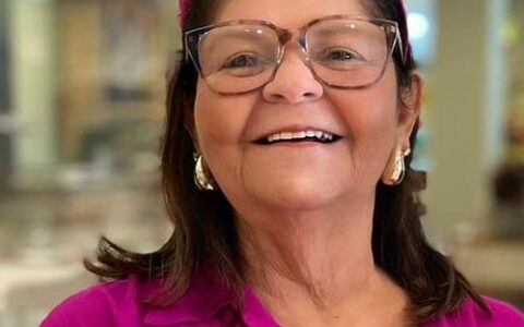 Imagem do post Aos 68 anos e com meio século de sala de aula, professora transforma vidas ao alfabetizar adultos na Bahia