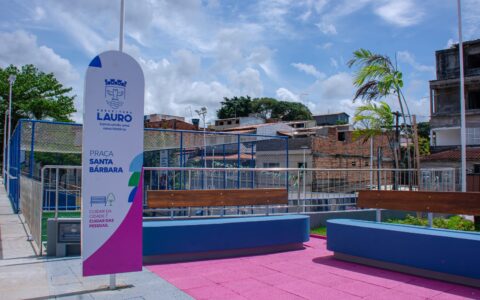 Imagem do post Lauro de Freitas ganha praça revitalizada na Itinga com o 2º campo de grama sintética da cidade